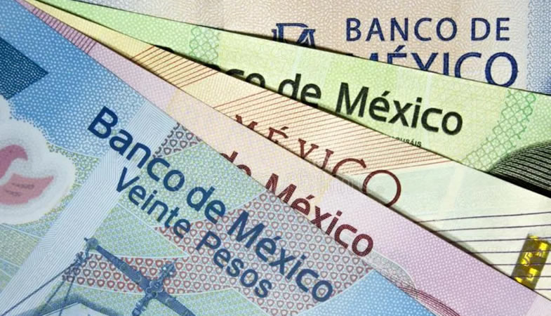 El peso mexicano se deprecia frente al dólar por tercera semana consecutiva