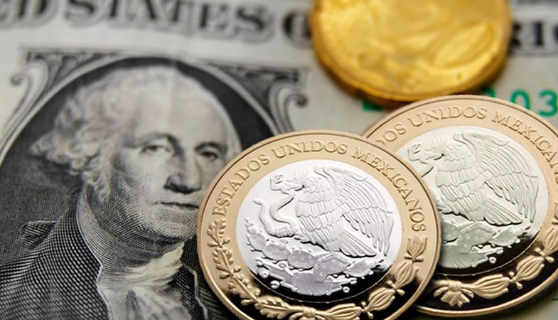 Peso mexicano revierte avance y cede frente al dólar